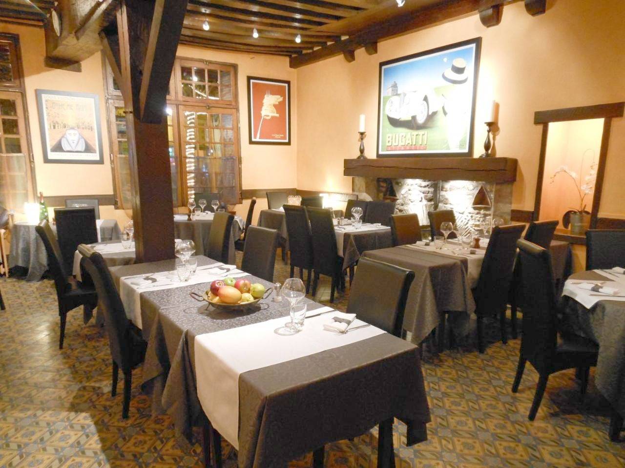 Logis - Hôtel Restaurant l'Ecu de France in Malesherbes, Région de Pithiviers