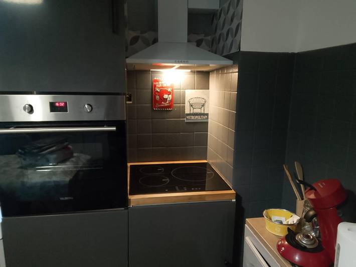 Location de vacances pour 8 personnes, avec vue ainsi que piscine et jardin, animaux acceptés à Chamaret - 2