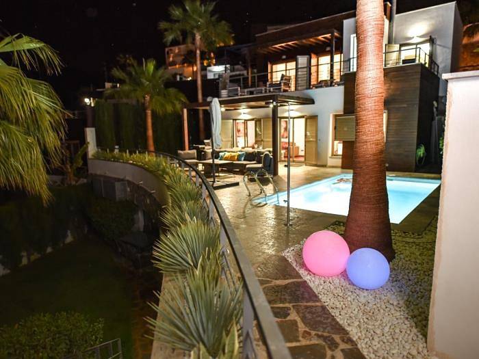 Ferienhaus mit Meerblick für 10 Personen, mit Meerblick und Pool sowie Garten in Andalusien - 3