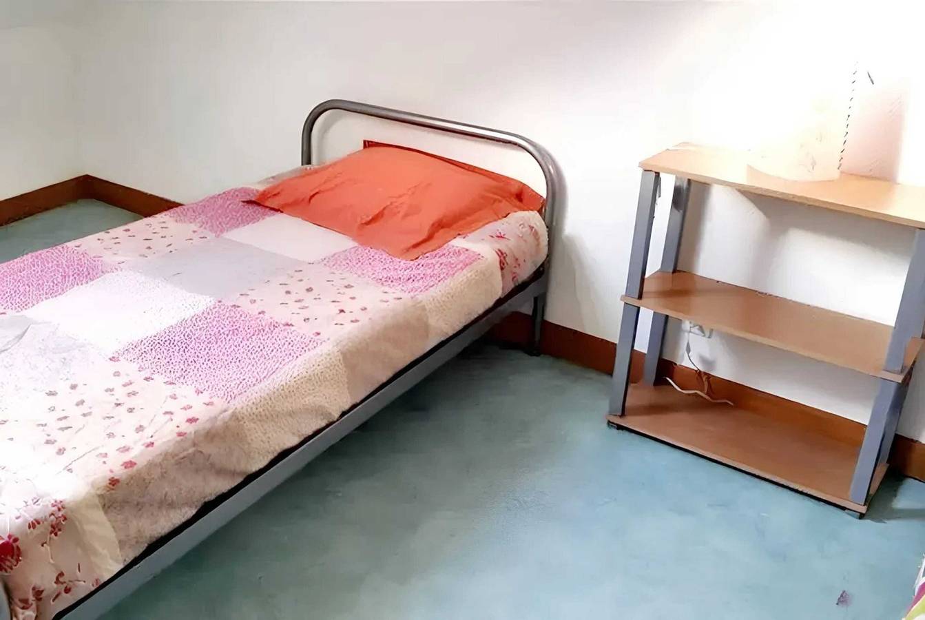 Ganze Wohnung, Gemütliche Wohnung in Mesnay - 70 m² - Privater Balkon in Mesnay, Jura