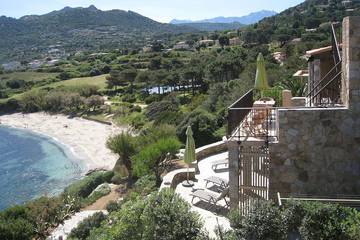 Location de vacances pour 6 personnes, avec balcon et jardin, animaux acceptés à Corbara