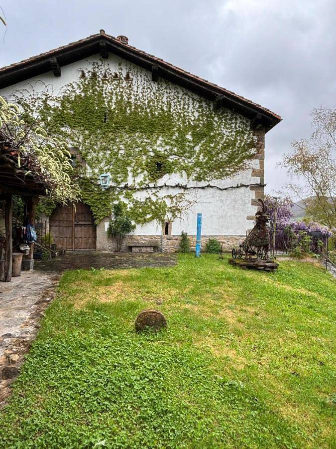 Casa de vacaciones para 6 personas, con jardín y vistas en Ulzamaldea - 2