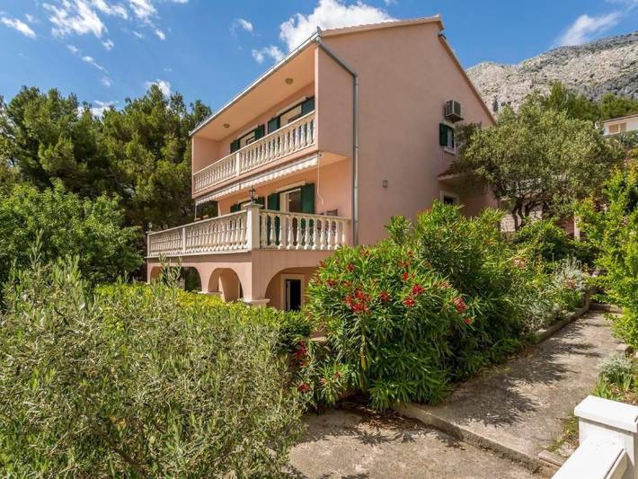 Ferienhaus für 8 Personen, mit Pool und Garten in Mimice