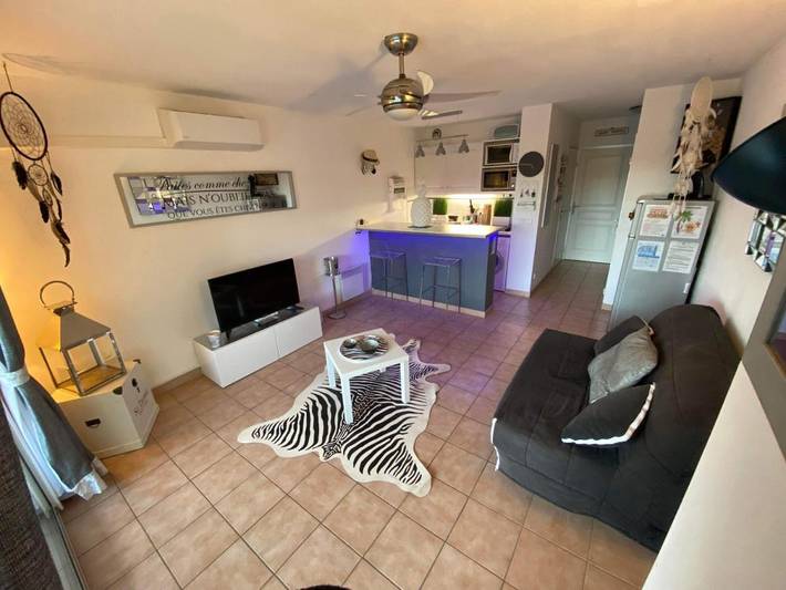 Gîte pour 4 personnes, avec terrasse ainsi que piscine et jardin dans Port Grimaud - 2