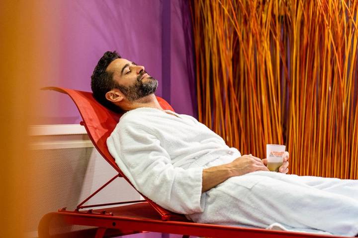 Hôtel pour 4 personnes, avec sauna ainsi que jacuzzi et terrasse