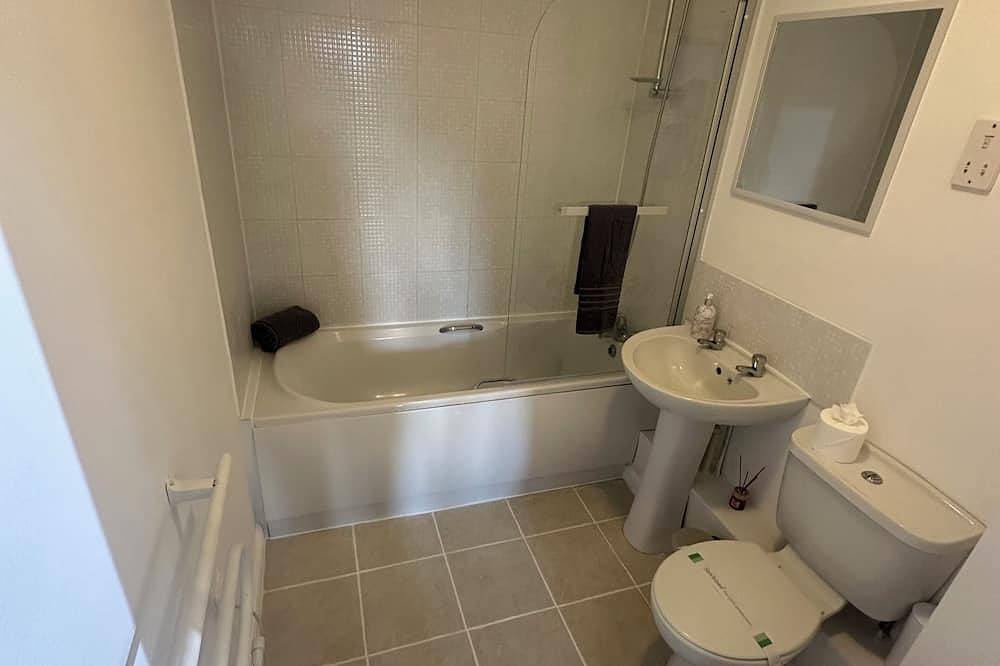 Entire apartment, A Home From Home in Crawley, West Sussex