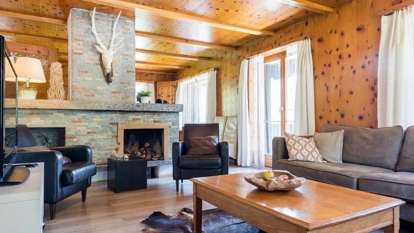 Ferienhaus für 8 Personen, mit Terrasse und Garten in Fieschertal