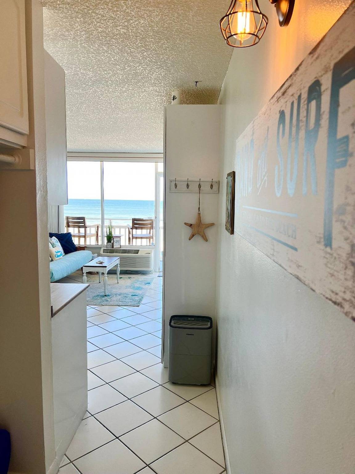 Ganze Wohnung, Beach Daze - Ocean front at Symphony Beach Club in Ormond Beach, Florida