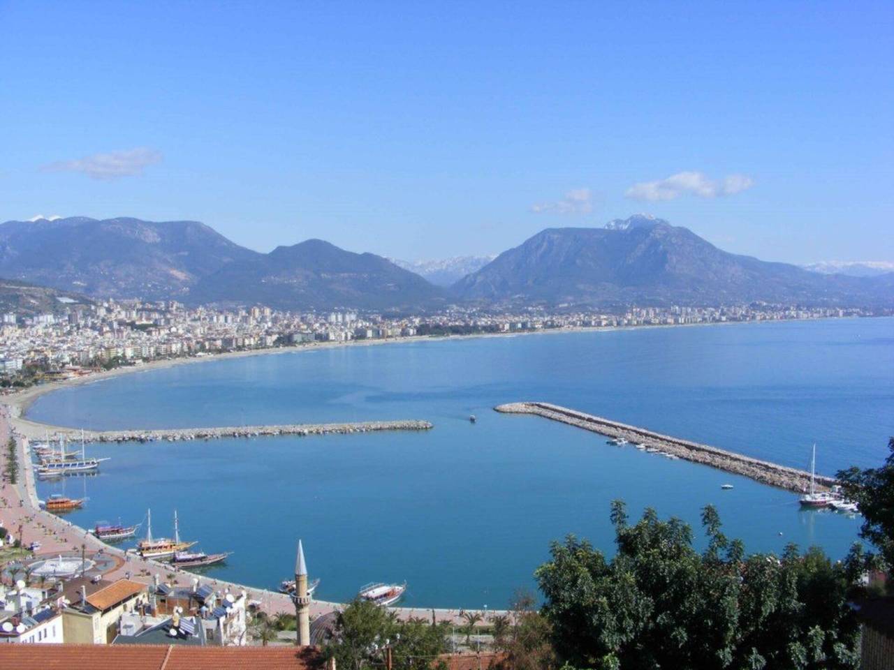 Stunning Sea and Castle Views, Alanya Villa 1024 in Alanya, Antalya Province