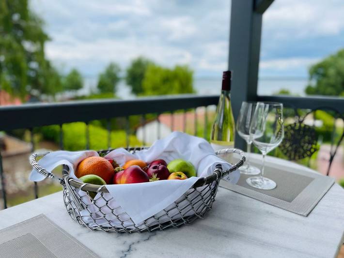 Ferienwohnung für 3 Personen, mit Seeblick und Balkon sowie Sauna, kinderfreundlich in Göhren-Lebbin