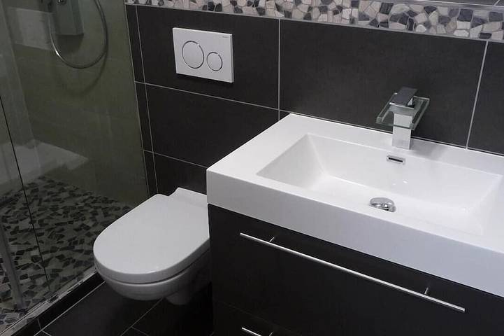 Ganze Wohnung, Ferienwohnung Meyer mit privat-Pool und Gartensauna, exklusive Fewo, neu erbaut in Mähren, Westerwald