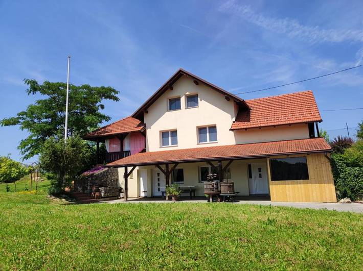 Villa für 8 Personen, mit Garten und Whirlpool sowie Sauna - 1
