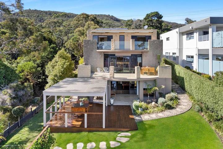 Ferienhaus für 14 Personen, mit Garten und Whirlpool - 1