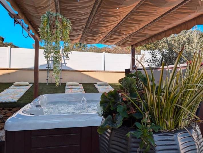 Location de vacances pour 6 personnes, avec vue et jardin à Panossas - 3