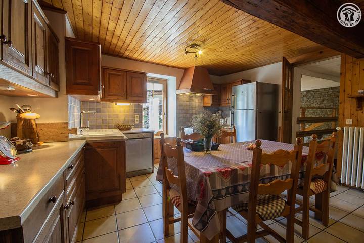 Gîte pour 14 personnes, avec jardin, animaux acceptés dans Aime-la-Plagne - 3