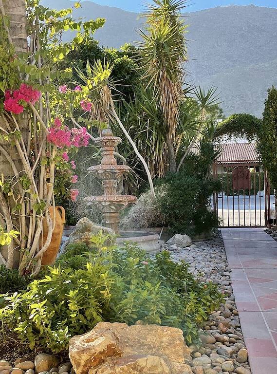 Ganze Wohnung, Room 3️⃣ (studio) in boutique hotel with kitchen by the pool in downtown Ps 🌵 in Palm Springs, Coachella Valley