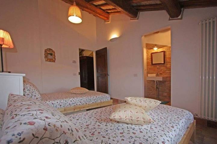 Caratteristica villa indipendente con piscina privata, A/C, Wifi, Tv e vista panoramica in Montegiorgio, Provincia di Fermo
