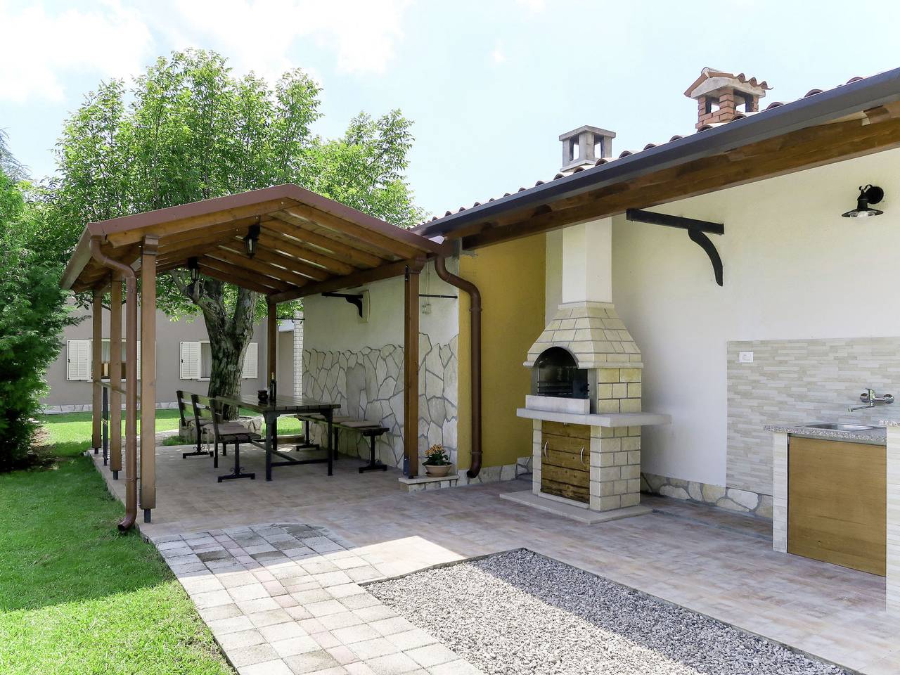 Verbanac in Vinez, Eastcoast Istria