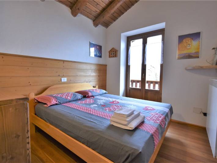 Ferienhaus für 6 Personen, mit Seeblick und Terrasse sowie Garten in Italien - 4