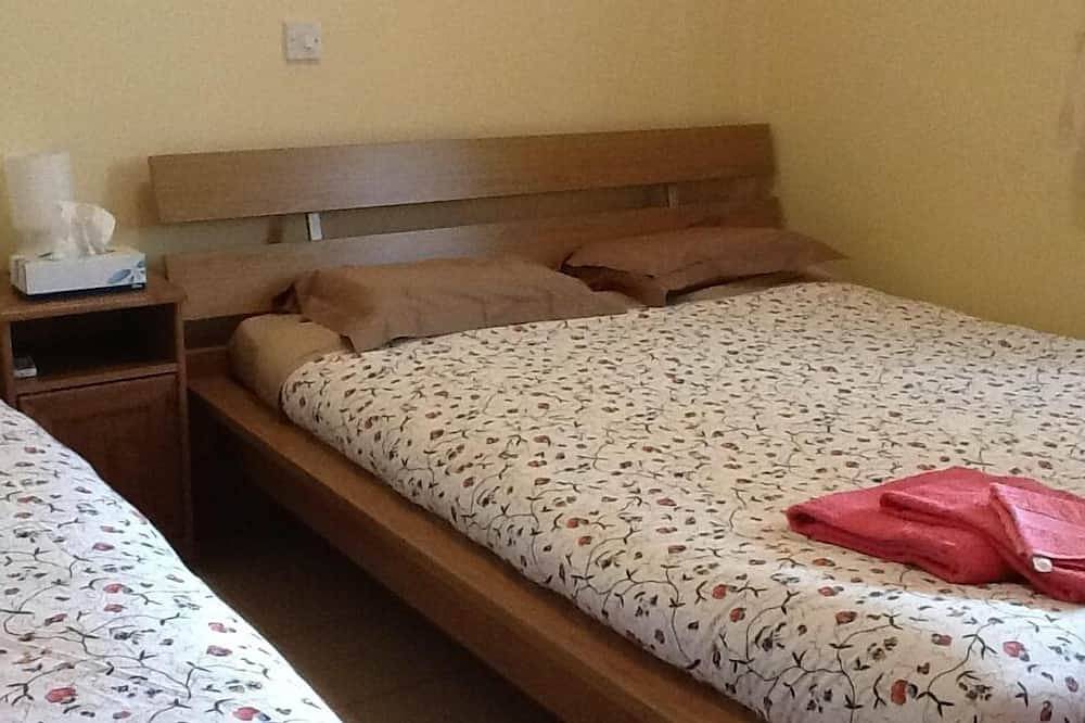 Ganze Wohnung, A 3 Minuten zu Fuß zum Strand in Πύλα, Larnaca Bezirk