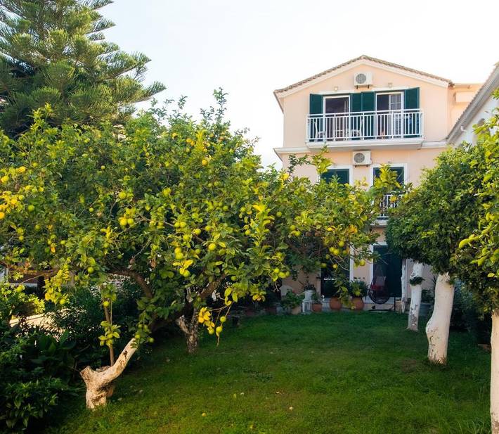 Vakantieappartement voor 4 personen, met terras en tuin in Planos