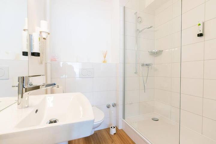 Hôtel pour 4 personnes à Neuchâtel - 4