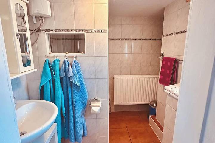 Ganze Wohnung, Ferienwohnung Nettelbeck - 1 Sz Ferienwohnung mit Zugang zum See in Altglobsow, Großwoltersdorf
