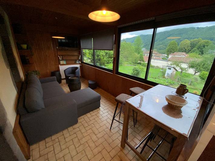 Gîte pour 3 personnes, avec Terrasse et Jardin