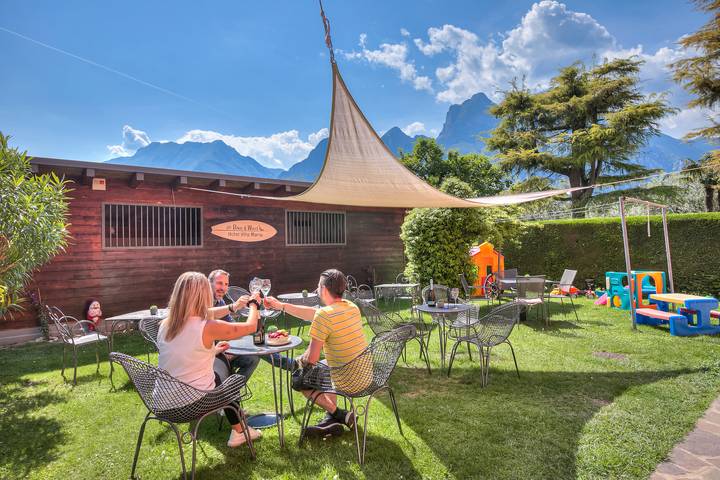 Ferienwohnung für 2 Personen, mit Pool und Balkon, kinderfreundlich in Torbole - 3