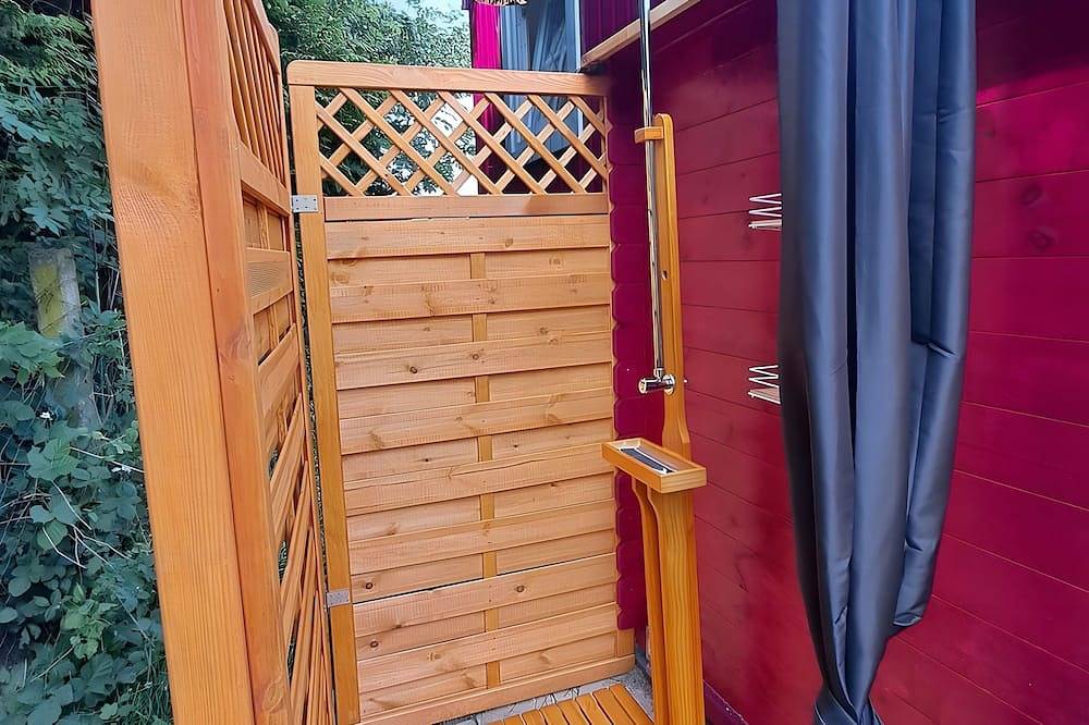 Ferienhaus 'Bauwagen Rhumeblüte' mit privater Terrasse, Garten und Internet in Rüdershausen, Harzvorland