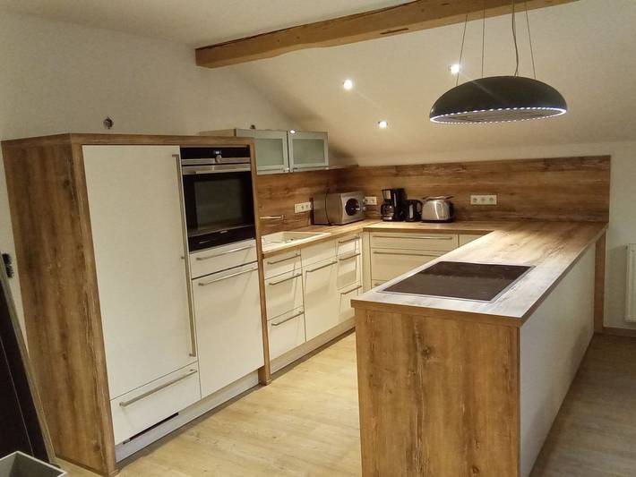 Ganze Wohnung, Exclusive Ferienwohnung mit Balkon in Prackenbach, Ostbayern