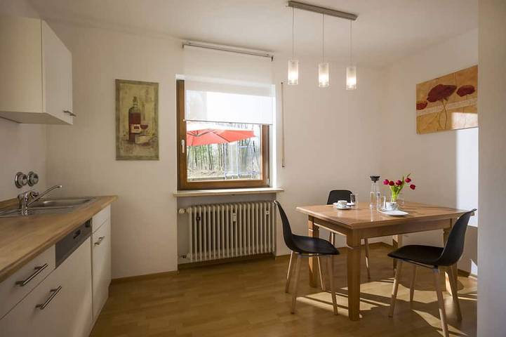 Ferienwohnung für 6 Personen, mit Terrasse und Garten