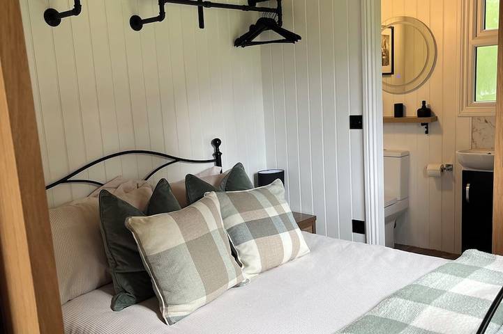 Cabane de berger moderne dans le Dorset, près de New Forest et des plages, accepte les chiens in Dorset