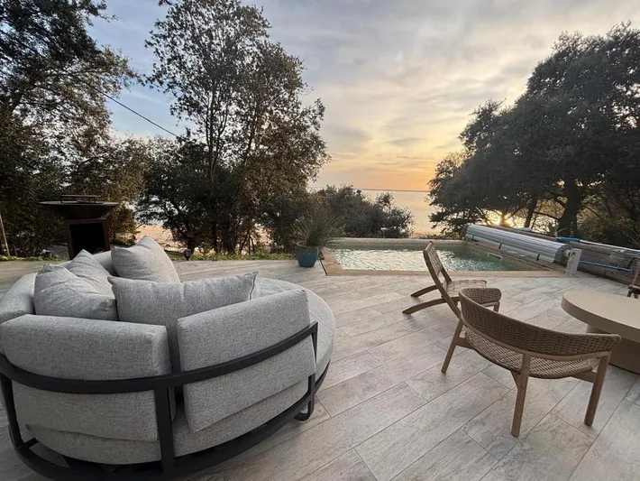 Chalet para 12 personas, con jardín además de piscina y vistas - 1