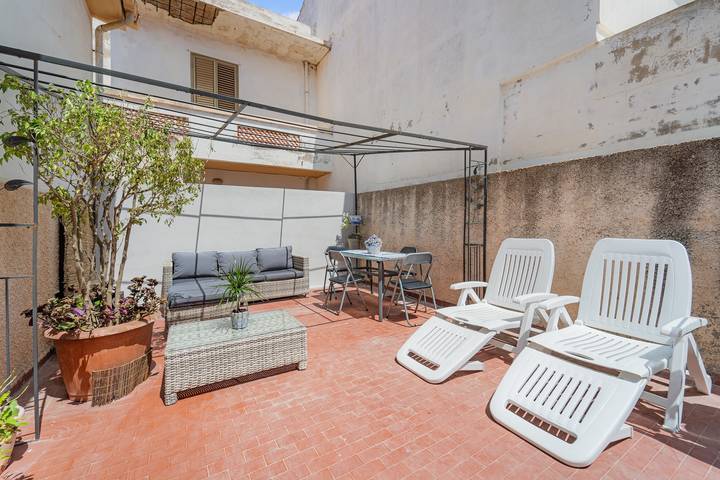 Casa vacanza per 4 persone, con Giardino a Calasetta