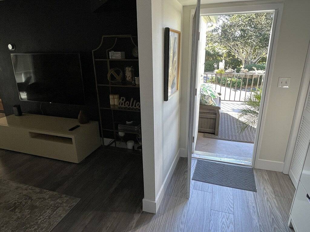 Ganze Wohnung, Only 8 Minutes from Seagate Beach, Spacious 3Br 2Ba Naples Condo Prime Location in Southwest Florida