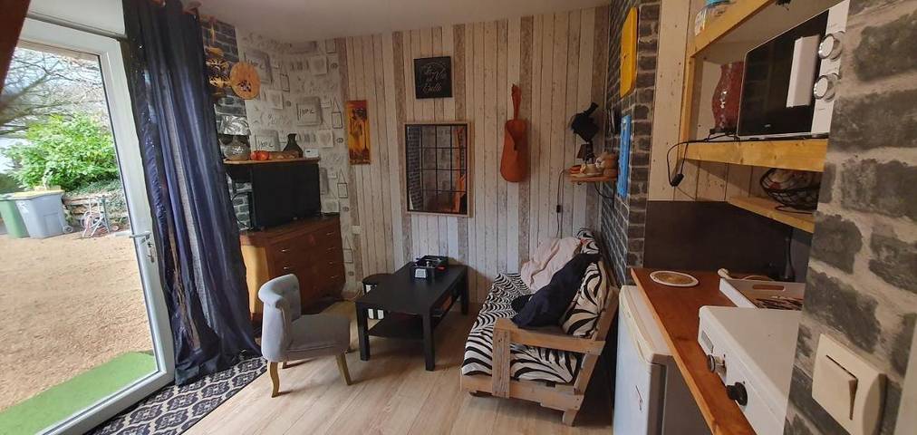 Gîte pour 5 personnes, avec terrasse dans Guimiliau