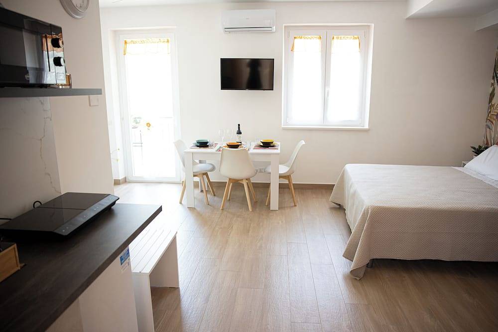 Apartamento entero, Beige Apartament in Gragnano (Italia), Montes Lattari