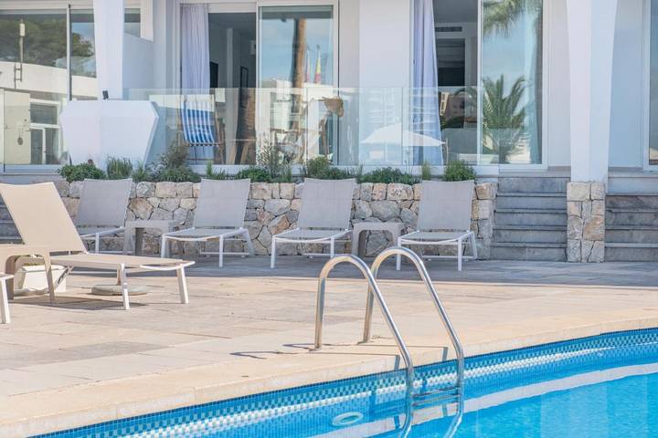 Gîte pour 5 personnes, avec vue ainsi que jardin et piscine à Palmanova (Espagne) - 4