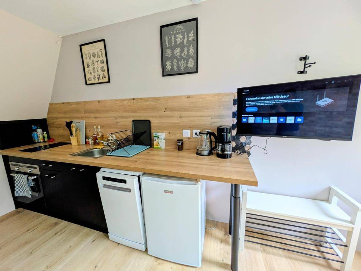 Appartement entier, Maisonnette avec jardin indépendant au cœur du Parc Naturel in Barneville-sur-Seine, Région de Bernay