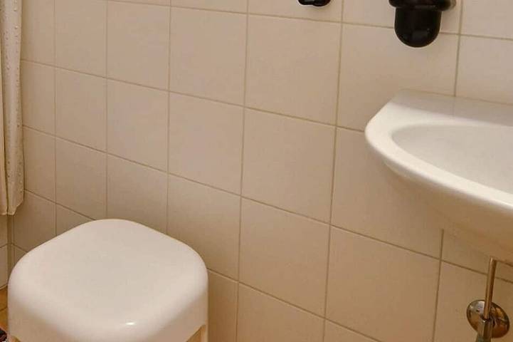 Ganze Wohnung, Komfortable 2-stöckige Wohnung für 6 bis 8 Personen, Wohnzimmer mit 1 Doppelschlafsofa, Kochnische m in Grimentz, Anniviers
