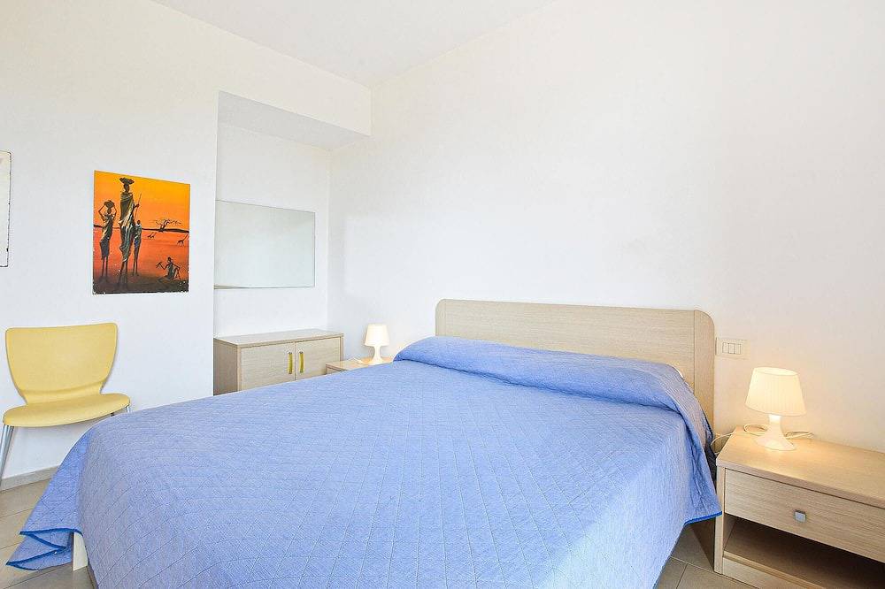 2 bedroom gorgeous home in Marina di Ragusa in Marina di Ragusa, Ragusa