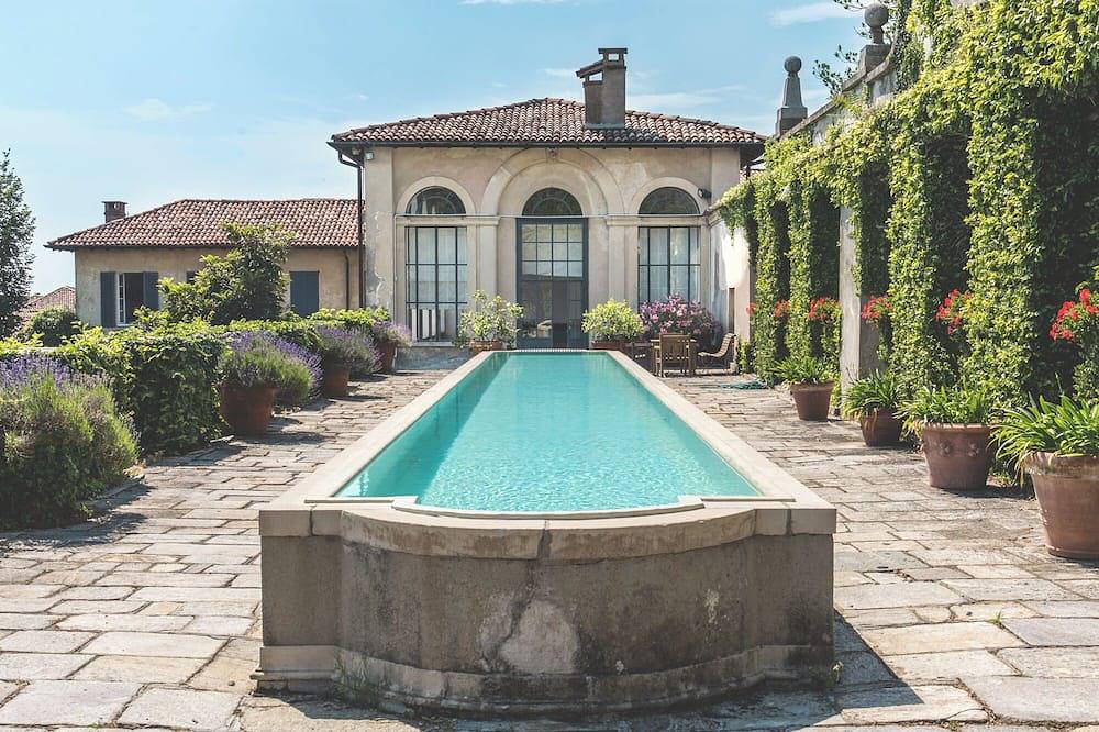 Villa La Limonera - Quattro Camere da Letto Villa, Ospiti Massimo 8 in Casciago, Provincia di Varese