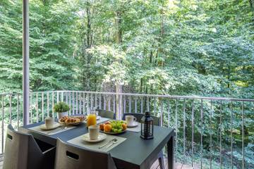Gîte pour 4 personnes, avec terrasse à Eppe-Sauvage