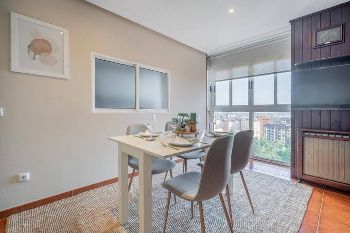 Apartamento para 4 personas, con vistas en Oviedo