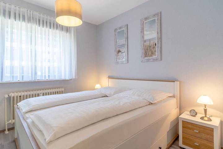 Ganze Wohnung, Ferienwohnung in Büsum mit sonniger Südterrasse – ruhig & modern für 3 Personen in Büsum, Kreis Dithmarschen