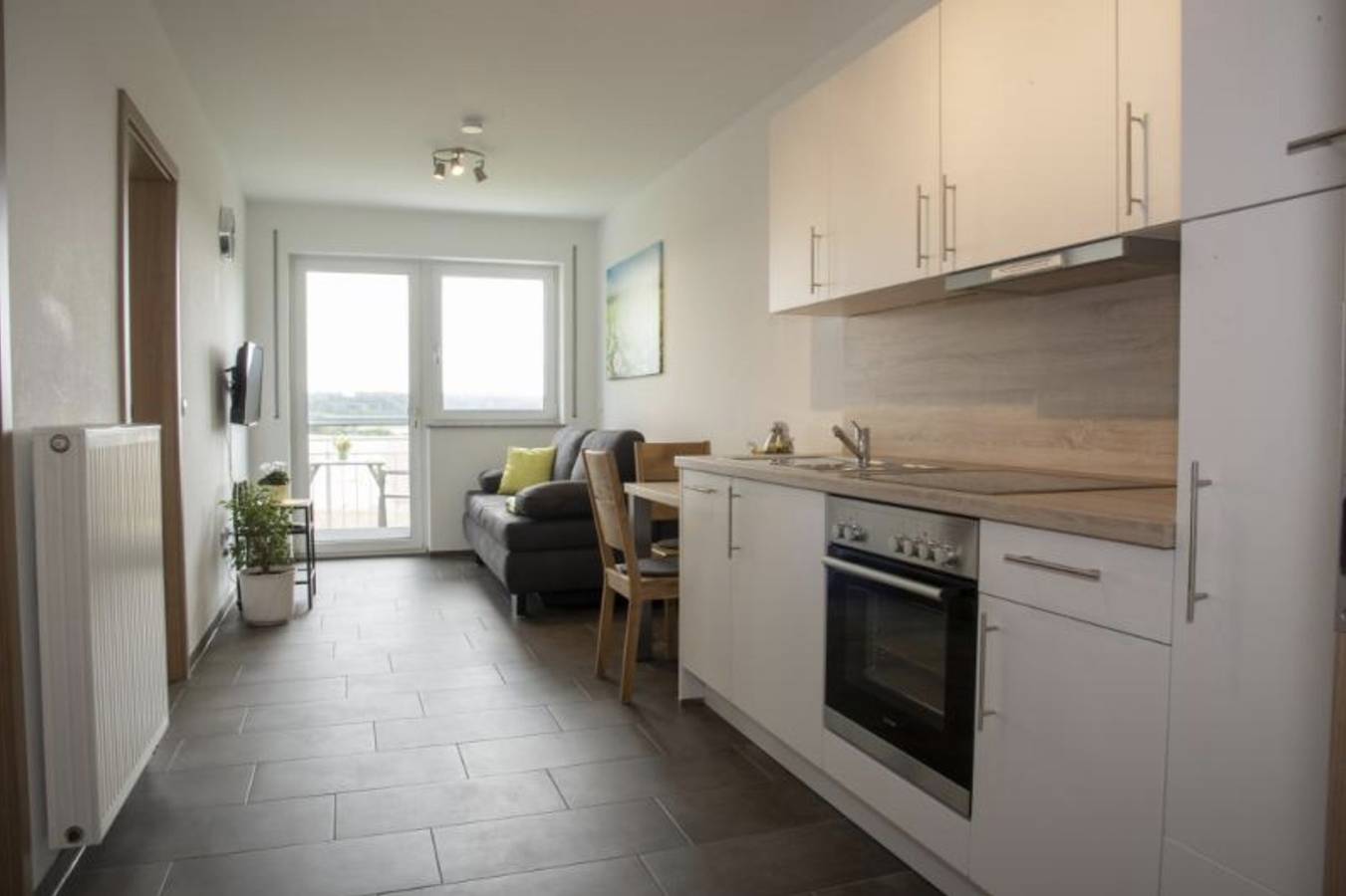 Ganze Wohnung, Ferienwohnung Gänseblümchen, 37 qm, 1 Schlafzimmer, Südbalkon, max. 2 Personen in Laichingen, Alb-Donau-Kreis