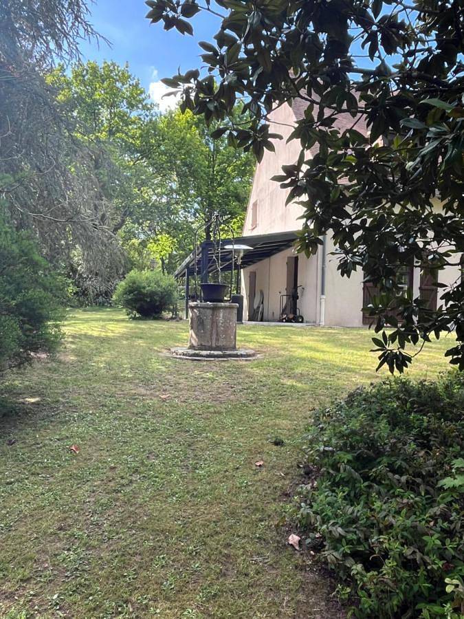 Gîte pour 2 personnes, avec vue et terrasse ainsi que jardin et piscine à Samois-sur-Seine - 2