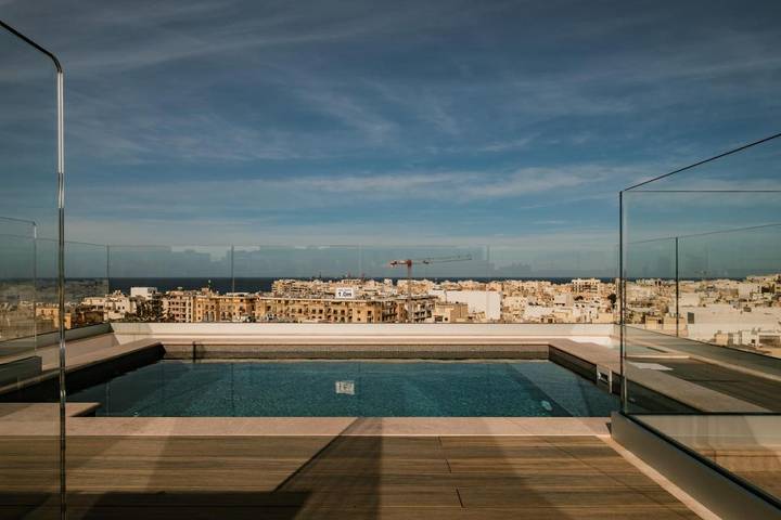 B&b per 2 persone, con Terrazza e Piscina a Sliema