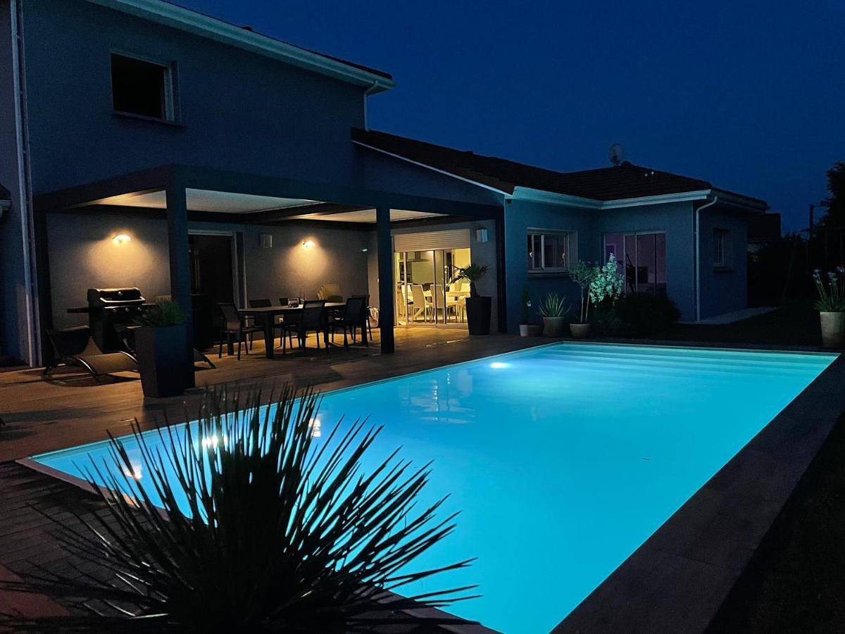 Villa in Villieu-Loyes-Mollon, Ain